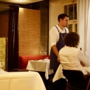 270F2157-6615-46CD-9D3E-656DD85CBBE8_1_201_a