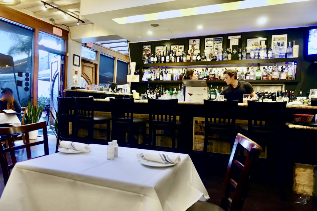 Restaurant Oliver's Osteria Laguna Beach California USA Restaurant Oliver's Osteria Laguna Beach California USA - American southwest in style